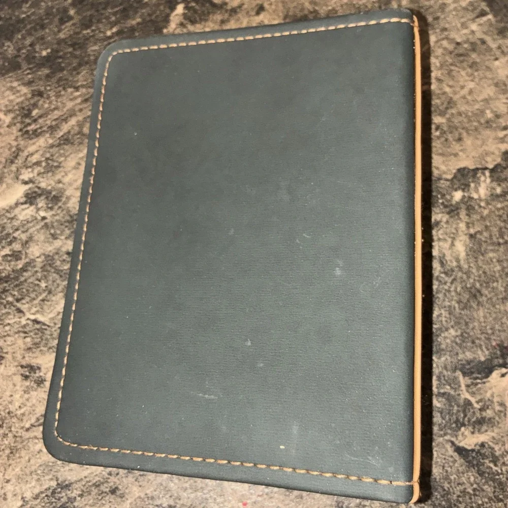 Guess Watches Photo Album Leather Bound Ne In Plastic